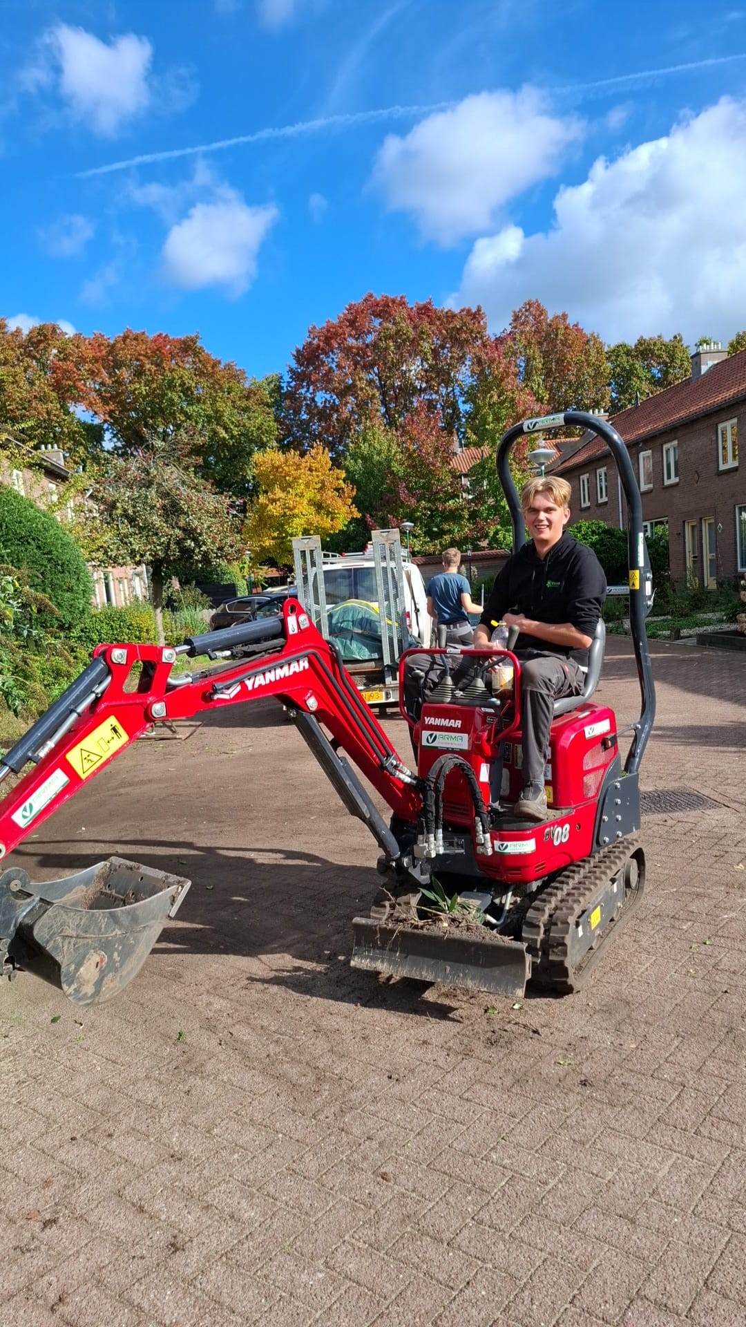 Maarten op de minikraan
